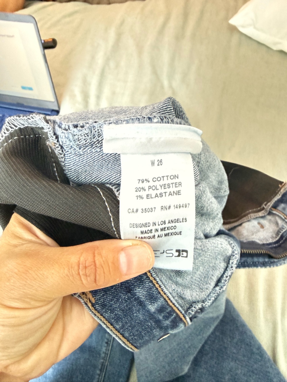 Joe’s maternity straight leg Jeans - Picture 4 of 4